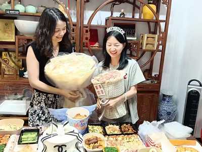 生日派對(duì)加下午茶，真不賴